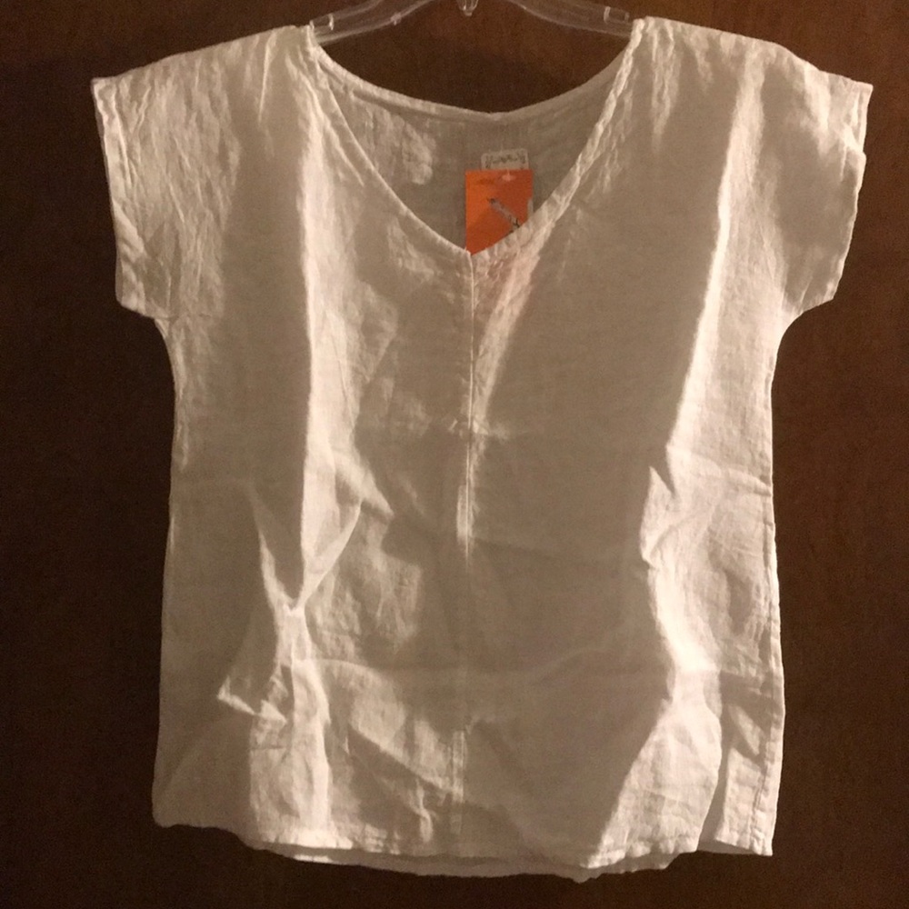 Simple white linen blouse NWT
